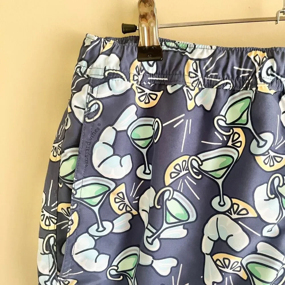 Vineyard Vines Swim Trunks Men's Medium Blue Shrimp Cocktail Beach Pool Tropical